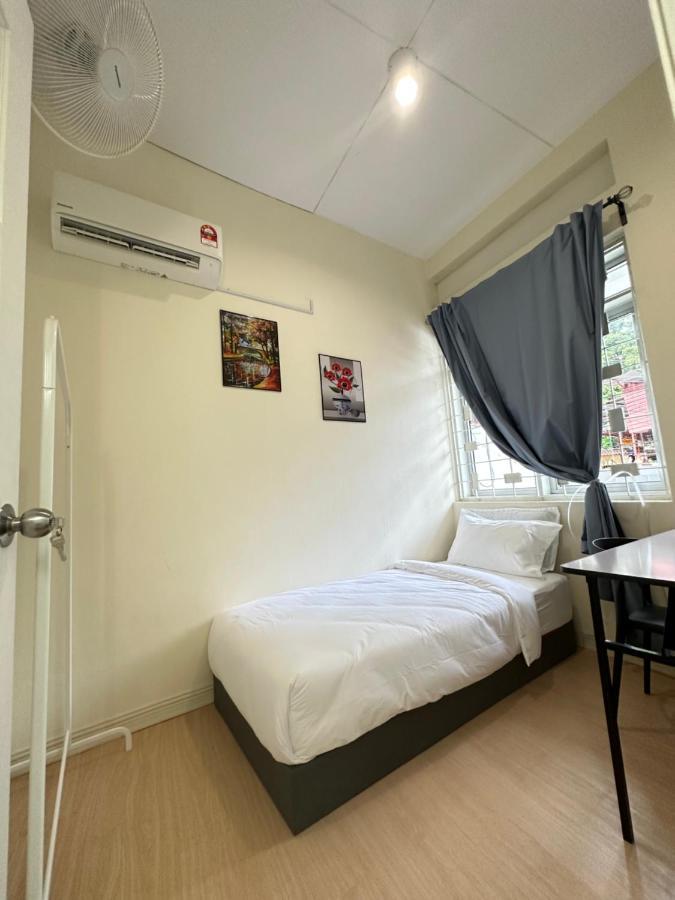 22A Hostel George Town Esterno foto