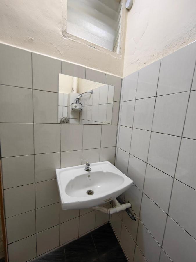 22A Hostel George Town Esterno foto