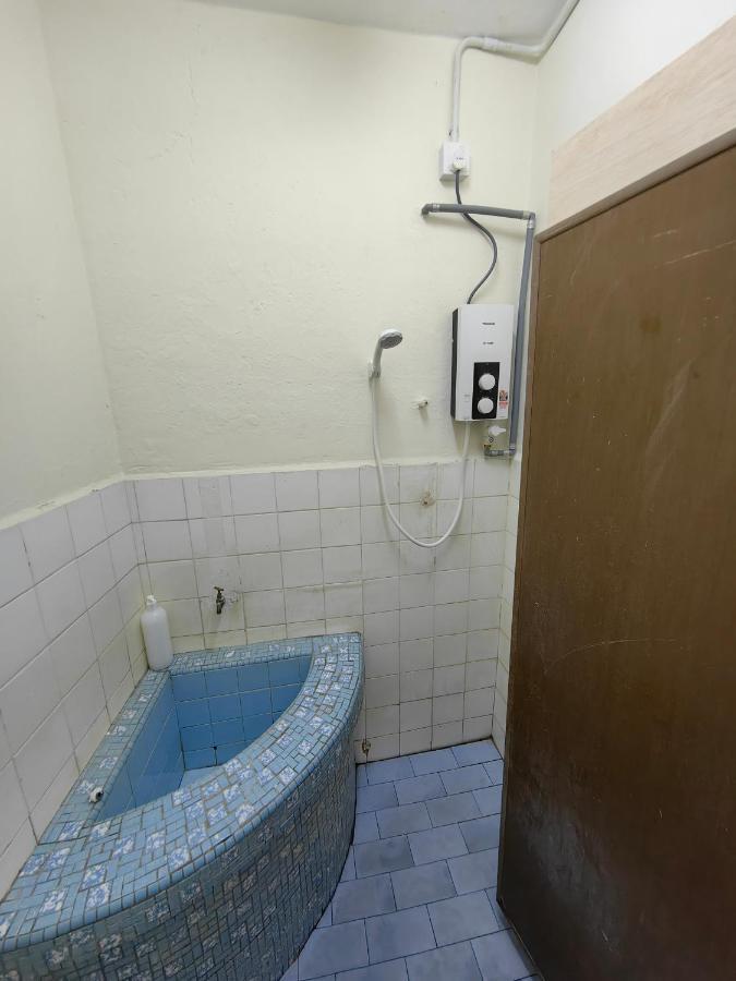 22A Hostel George Town Esterno foto
