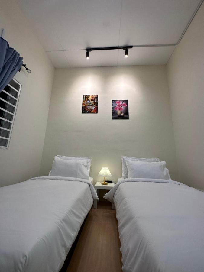 22A Hostel George Town Esterno foto
