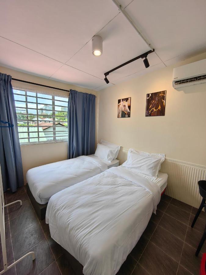 22A Hostel George Town Esterno foto